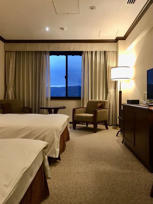 #Odakyu Mountain Hotel (Hotel in the Mountains)