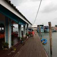 ท่าเทียบเรือบางเบ้า