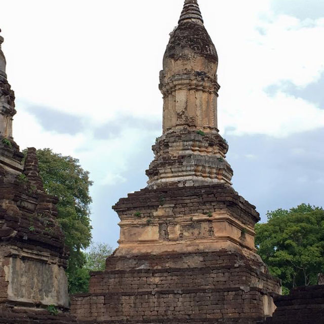 Wat Chedi Jed Taew, Sukhothai