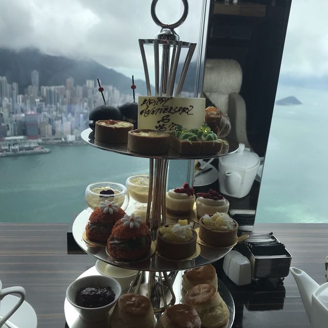 Afternoon tea at Ritz Carlton Hong Kong 