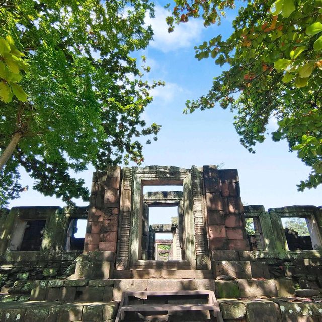ปราสาทหินพิมายขนาดใหญ่ที่สุดในไทย