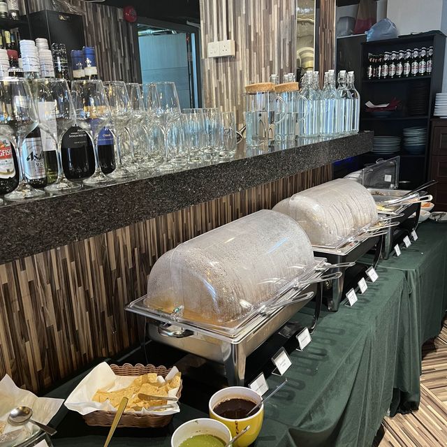 正宗印度菜，午餐自助餐🥰