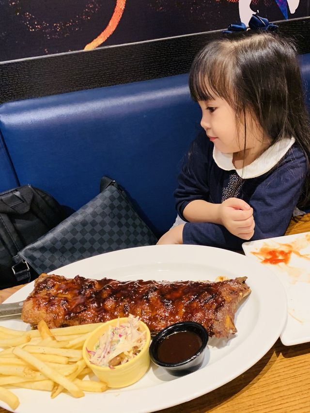 高雄夢時代美食-T.G.I FRiDAYS