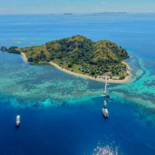 KANAWA ISLAND, WEST NUSA TENGGARA