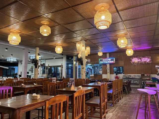 ปลายทะเลซีฟู้ด : ร้านเด็ดวิวดี  🌙