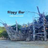 บาร์เรือโจรสลัด ติดทะเลแต่...