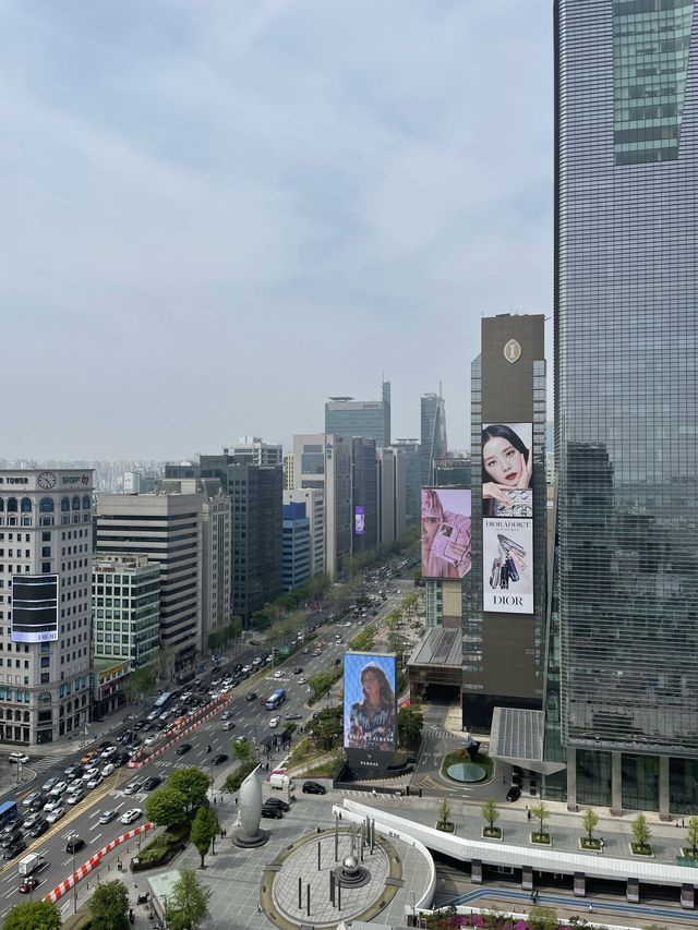 삼성역 도심뷰가 한눈에 보이는 “신라스테이 삼성” 루프탑라운지