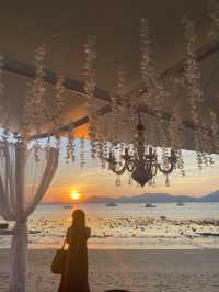 Cloud 19 Panwa | ที่พักฟีลอบอุ่นริมหาดพันวา ภูเก็ต