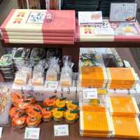 ご当地のお土産がたくさん✨