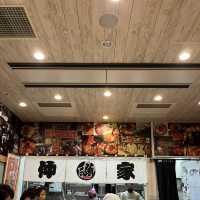 安い！美味しい！豊洲一番で行列ができるお店🍣