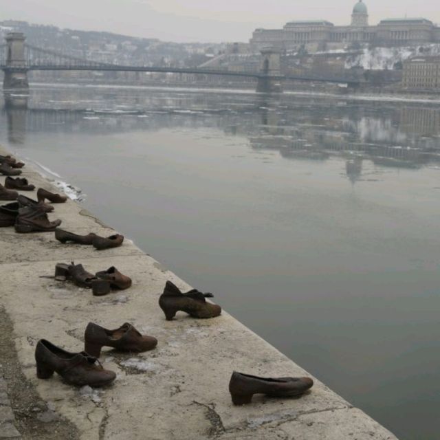 유럽여행 부다페스트 여행 Shoes on the Danube Bank