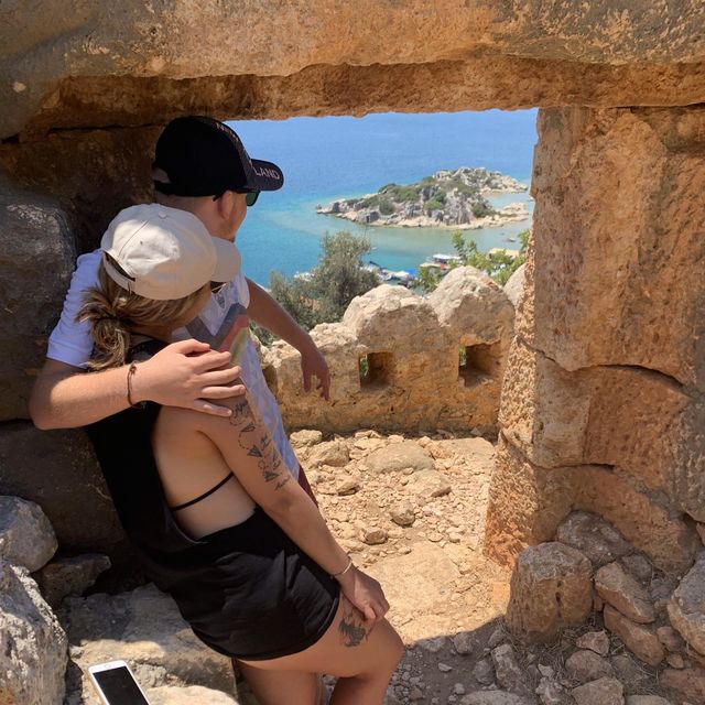 castle with an incredible view and history 