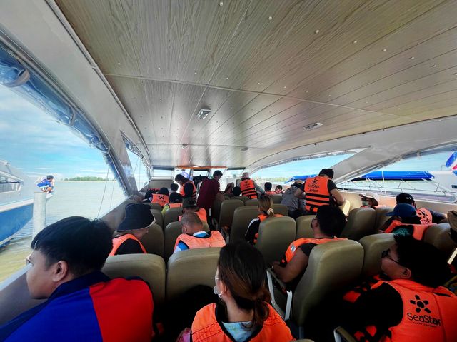 อุทยานแห่งชาติหมู่เกาะสุรินทร์ ปะการังยืนหนึ่ง 