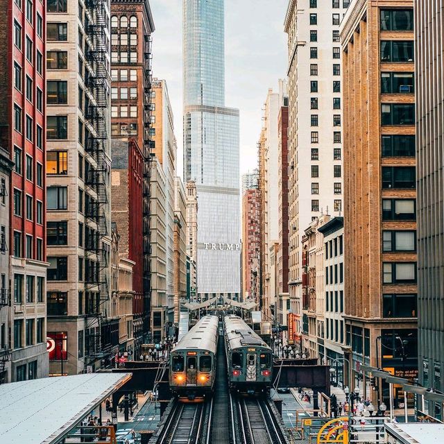 A TRAIN STORY 🚋 1, 2 or 3 ?