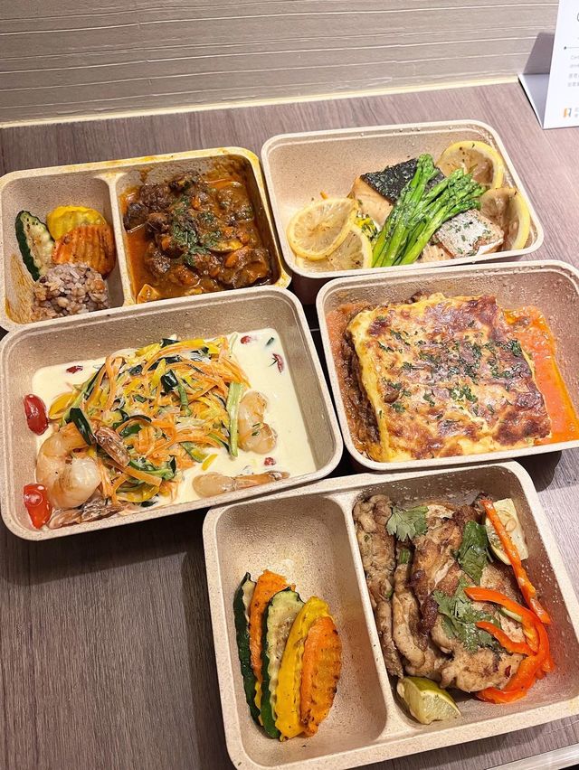👍🏻酒店都有生酮meal box～