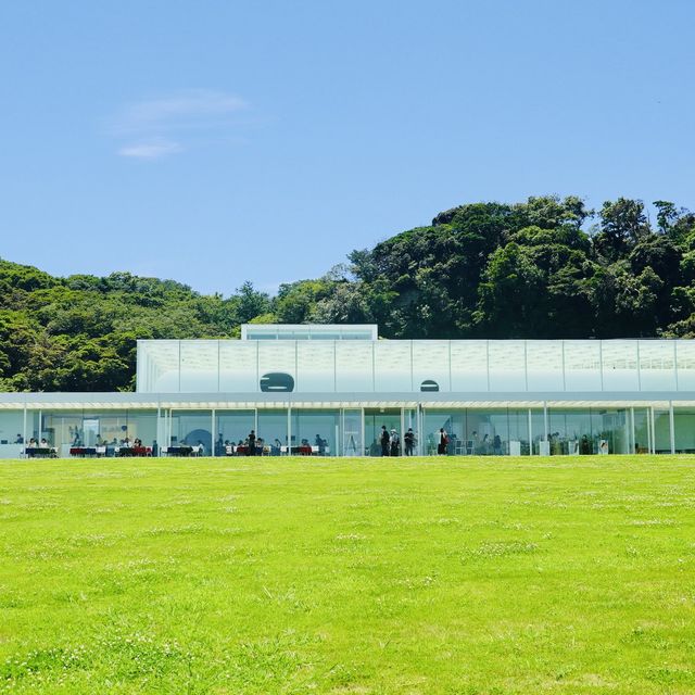 神奈川県　横須賀美術館