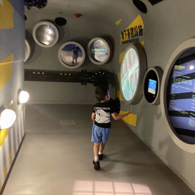 《打卡📸+展覽👀+遊戲🎲@展城館》