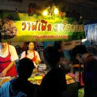พาเดินชิวถนนคนเดินวัวลาย @เชียงใหม่