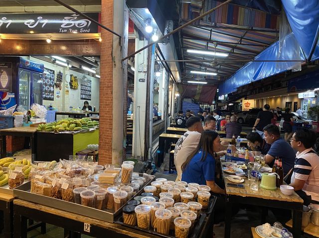 Aroi Jung ร้านอาหารอร่อยจัง ตามสั่ง