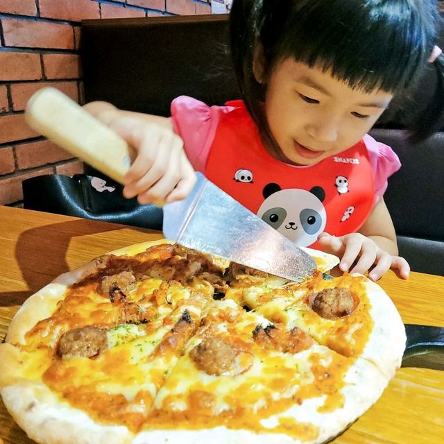 荃灣內食物 ，環境，服務都好好嘅西餐廳