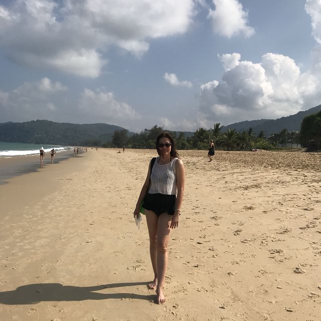 ชายหาดกะรน ภูเก็ต