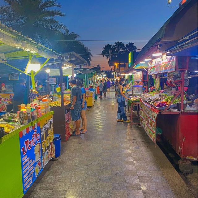 อาหารสตรีทซีฟู้ด จุดเช็คอินริมแม่น้ำ @บางปะกง 🦀