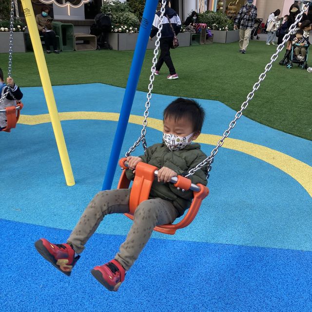 《人山人海空中樂園～PLAY GARDEN》