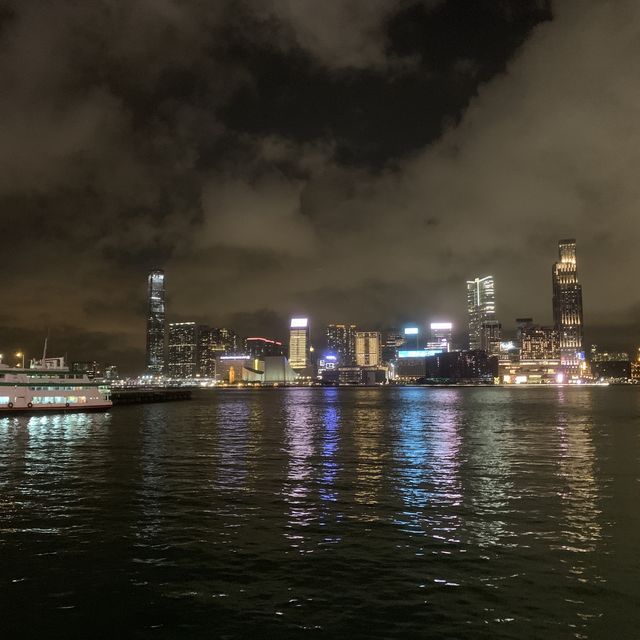 夜遊灣仔海濱長廊