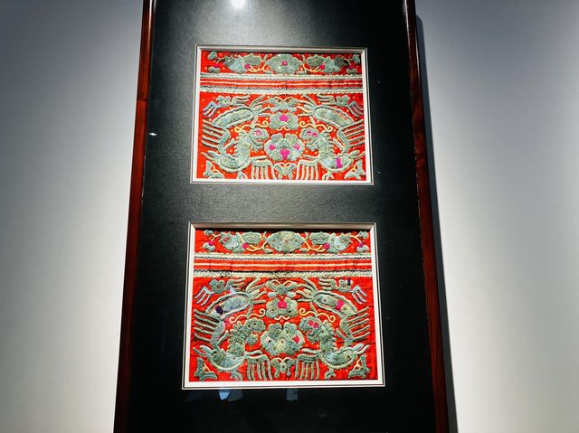 Priceless handmade Miao Nationality sleeves!