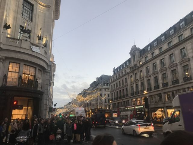 Oxford Street: Shopping in London