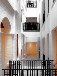 Hong Kong · Black and White Art Center hidden in the park ｜