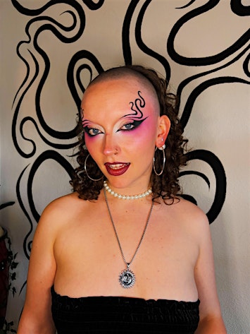 Queer Gym x Elle: queer poledancing | Jazzdansstudio Marleen