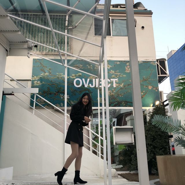 포토존 천국 대흥동 카페 - 오브제