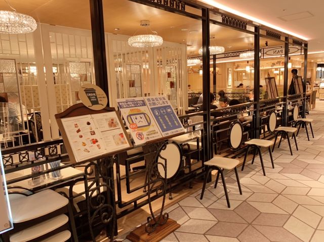 大阪　ル・パン神戸北野　伊丹空港店　至高のビーフシチュー❗️