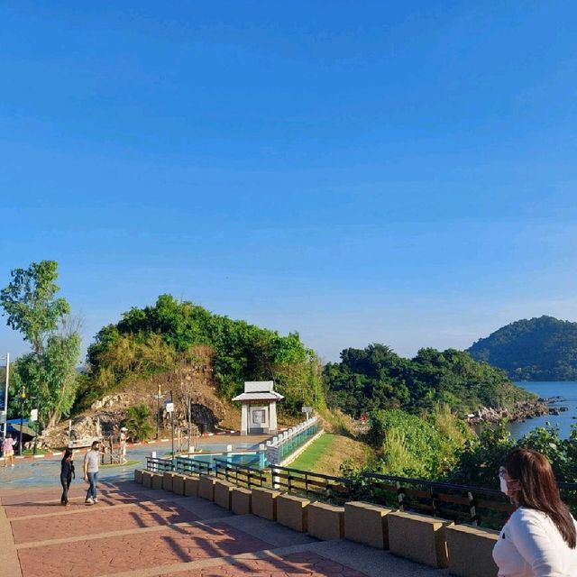 แลนด์มาร์คของจันทบุรี จุดชมวิวเนินนางพญา