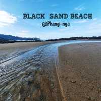 หาดทรายดำ ที่พังงา
