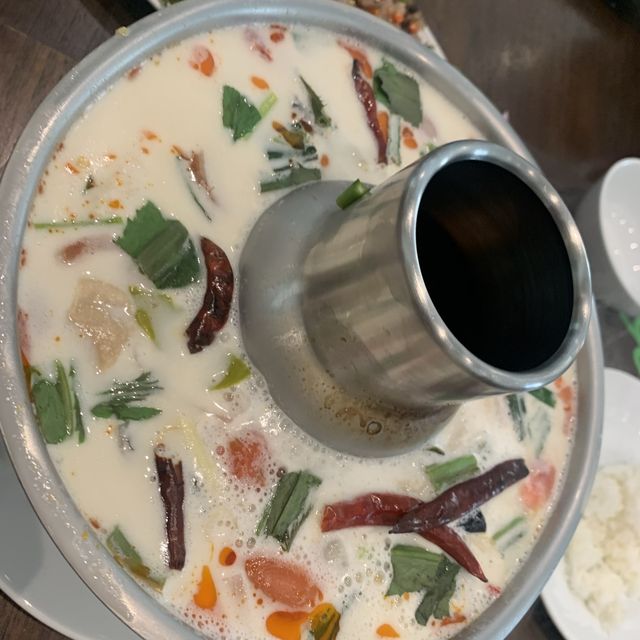CHOM CAFE 🥦