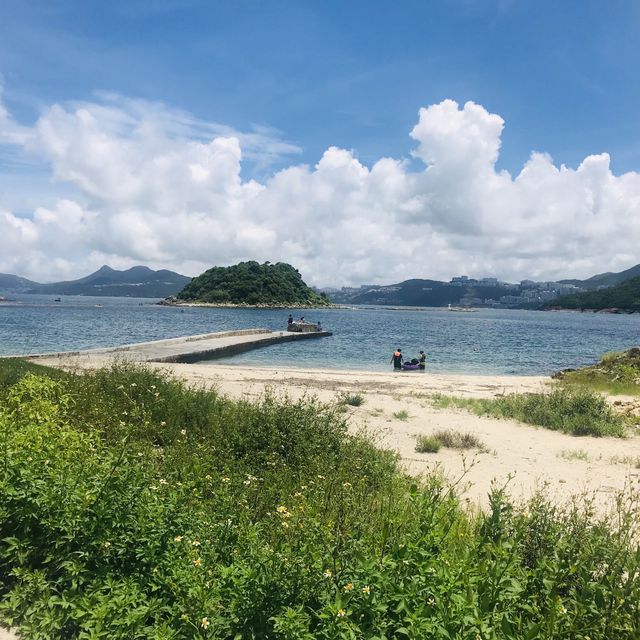 水清沙幼 行山或者搭船都可以到嘅沙灘🏖️