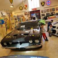 Vintage Cars & Surf Board at Aravina