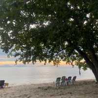 Teluk Batik Beach, Teluk Batik