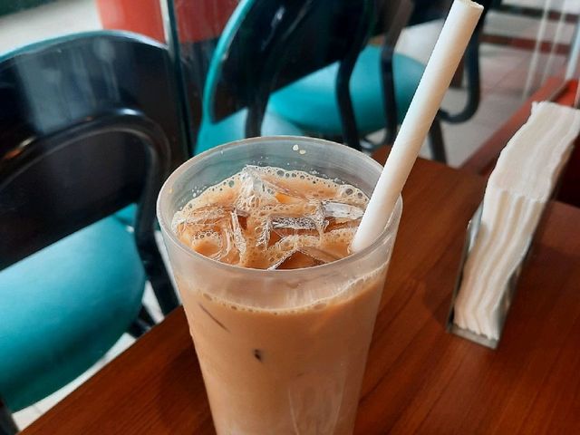 【新北】淡水美食|港式飲茶推薦|景觀餐廳|海景下午茶|佬港冰室茶餐廳