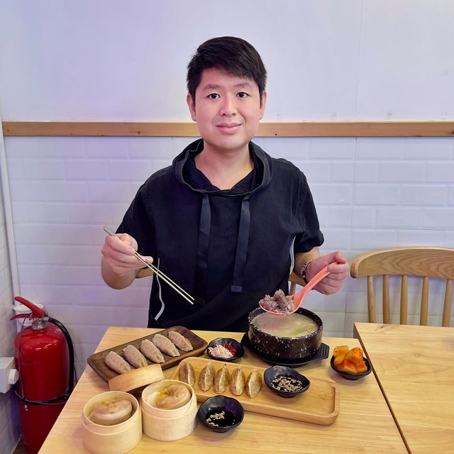 出色韓式餃子🥟、血腸湯🥣