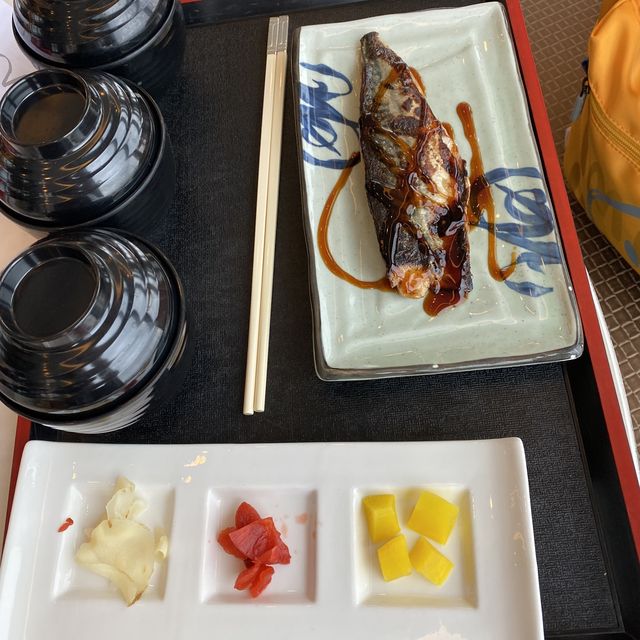在高空中吃早餐