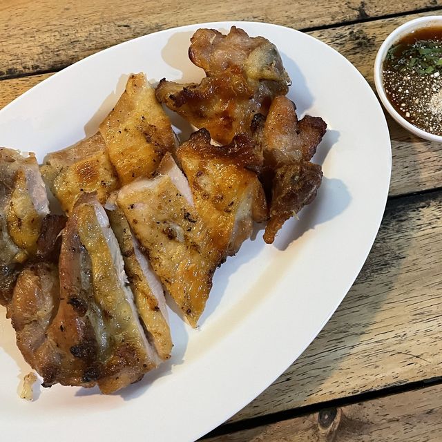 로컬 닭 구이 맛집, 치앙마이 까이양 청더이