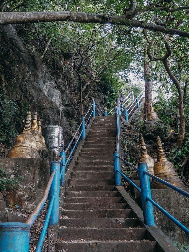 วัดถ้ำเสือ จ.กระบี่ 🇹🇭