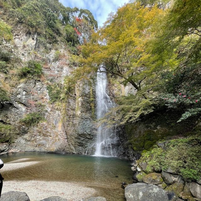 箕面公園｜日本の滝 百選に選ばれた箕面大滝