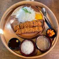 제주도 혼밥 하기 좋은 가성비 흑돼지 돈까스집, HoJA