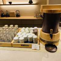 コーヒーもデドックスドリンクを楽しめるホテル