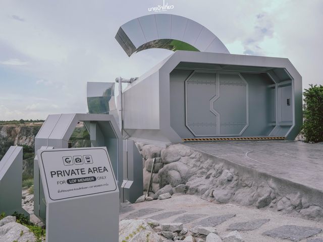 𝗟𝗢𝗙 𝗟𝗔𝗡𝗗 คาเฟ่อวกาศ ชลบุรี 🚀