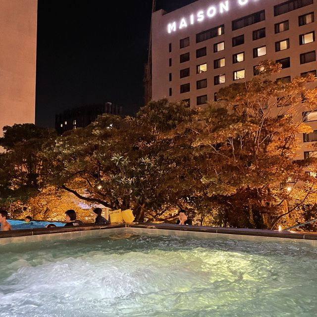 제주시 수영장 호텔은 단연 메종글래드!